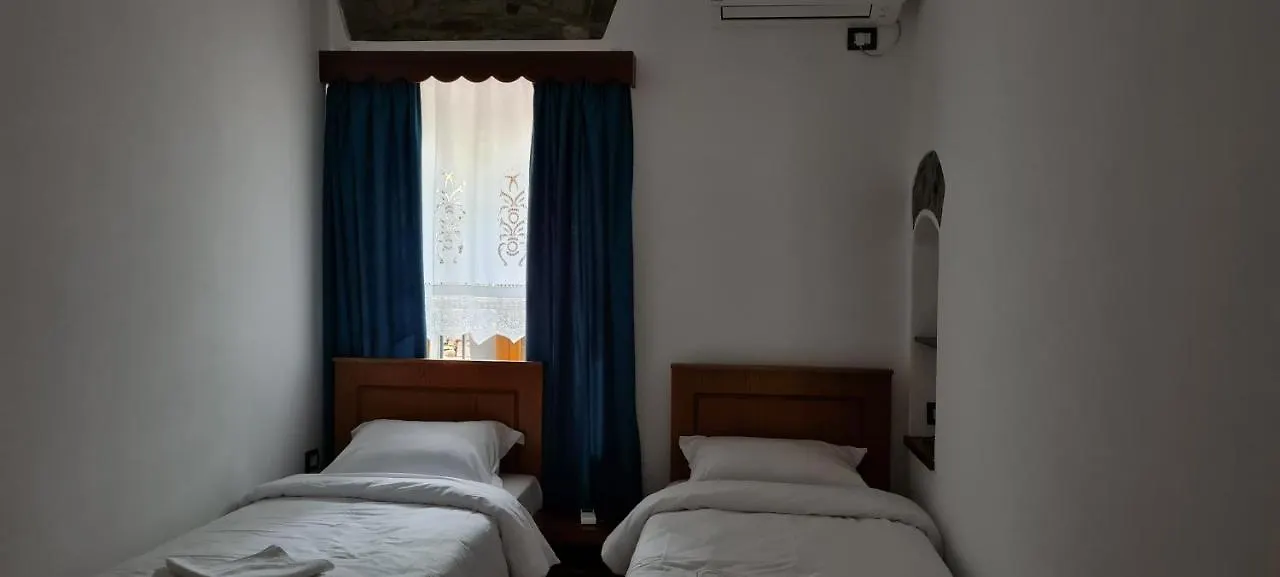 Garden Guest House Përmet