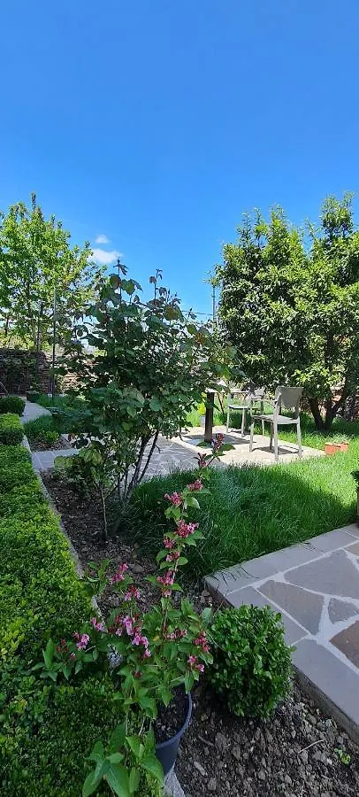 Garden Guest House Përmet