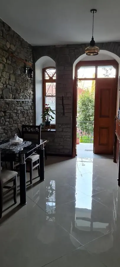 Garden Guest House Permet