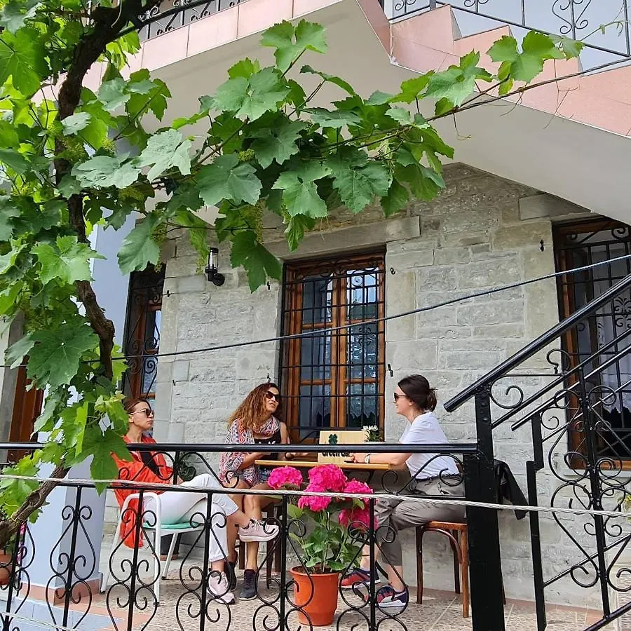 Garden Guest House Përmet 0*,