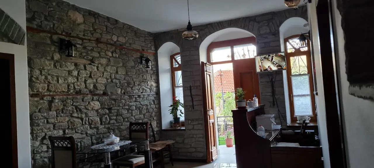 Garden Guest House Përmet 0*,  Albanië